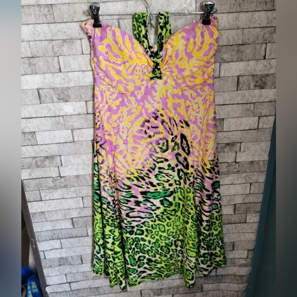 India Boutique tropical dress w built‎ in bra